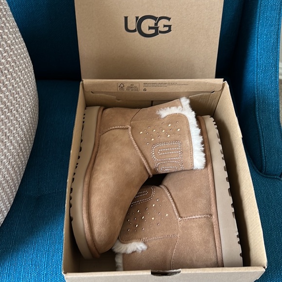 UGG Classic Gem mini ankle bootie boots - Picture 10 of 10
